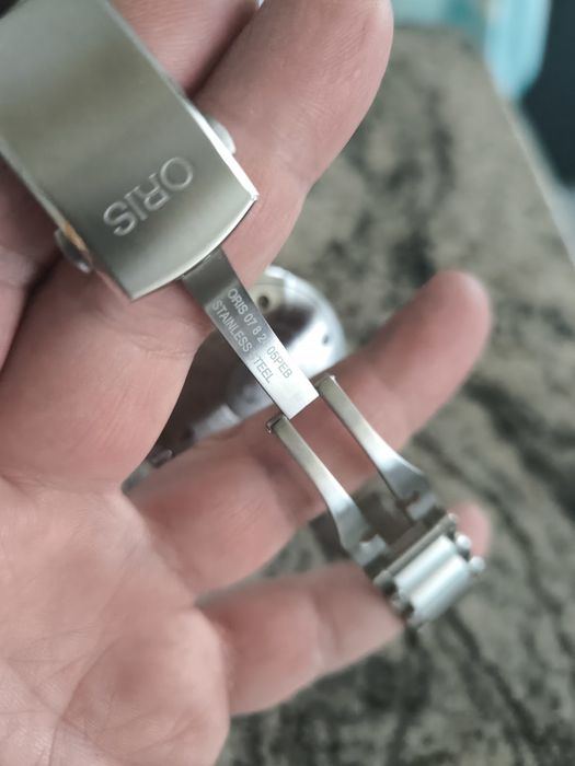 Oris aquis small second