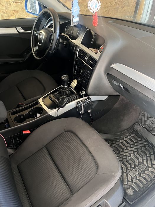 Vand Audi A4 B8 AVANT 2.0 TDI 2008 143 CP CAGA distributie si ambreiaj schimbate  negociabil !!!