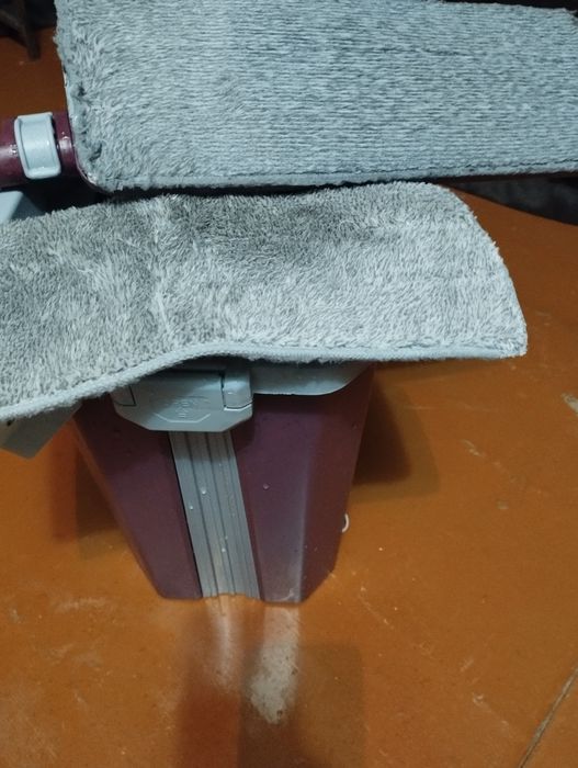 Продам швабру с ведром.