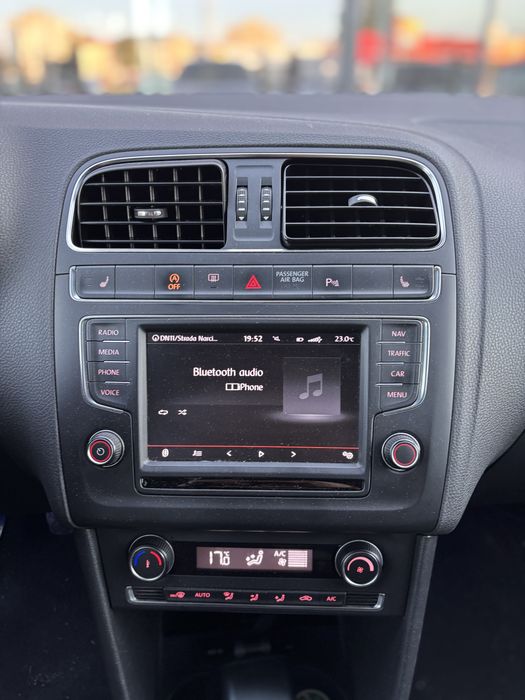 VOLKSWAGEN Polo 2014 — imagine 4