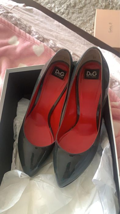 Vând pantofi Dolce&Gabbana
