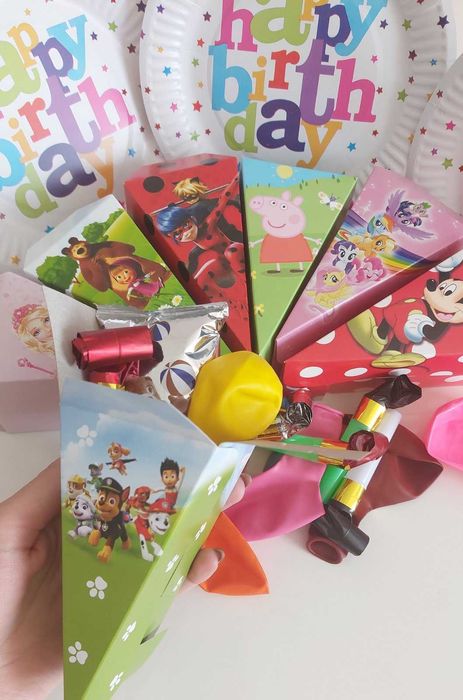 Картонена торта, почерпка за градина от хартия