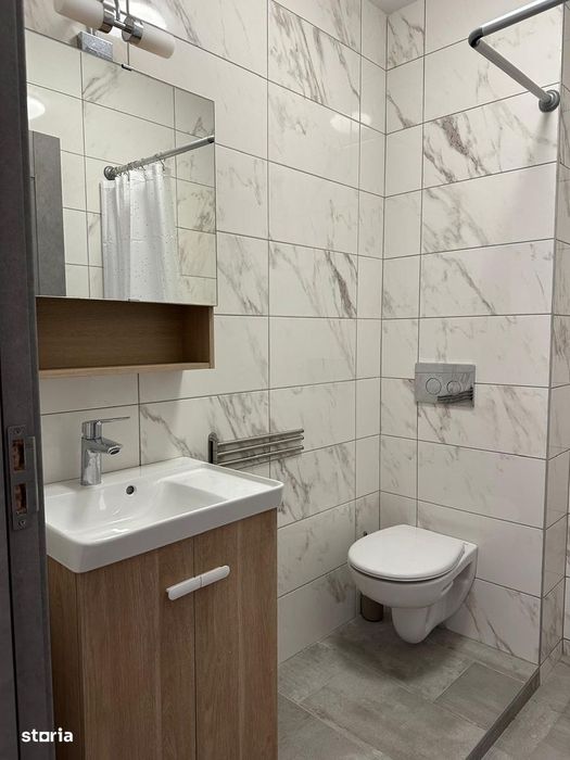 Garsoniera Ghimbav luminoasa spatioasa bloc nou cu loc parcare inclus