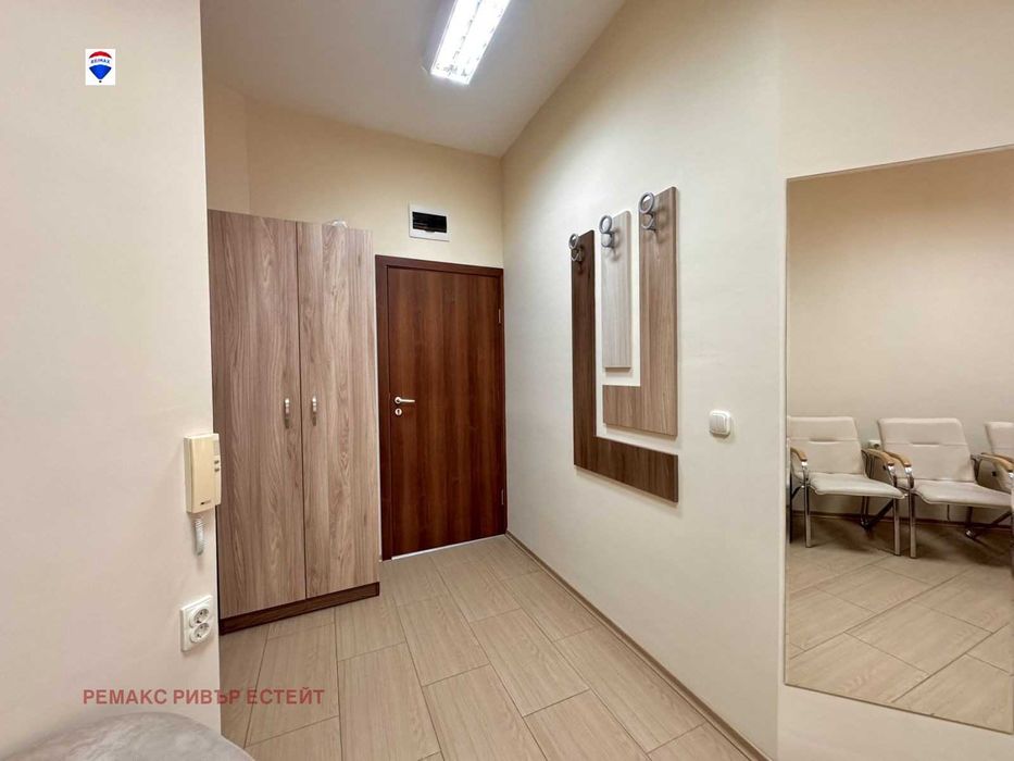Дава се под наем Офис в Русе, Център - 27 кв.м за 46900 € - Снимка #8