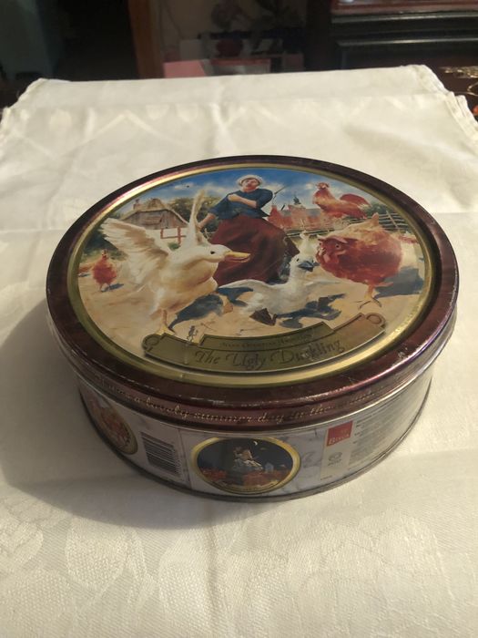 Жестянные баночки разные