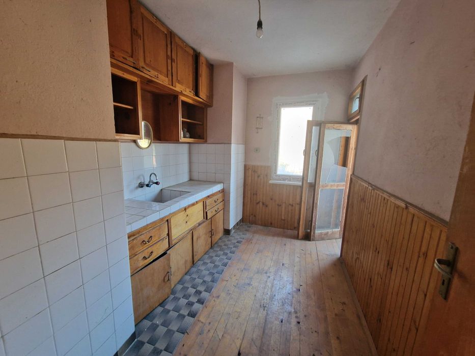 Продава се Многостаен апартамент в Благоевград, Баларбаши - 107 кв.м за 596 €/кв.м - Снимка #3