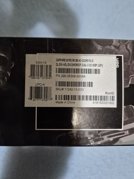 Vând placă video Sapphire, NITRO, R9 380, 4 GB, 256 Biți.