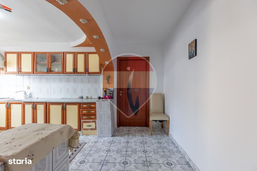 Apartament cu 2 camere de vânzare în zona Milcov