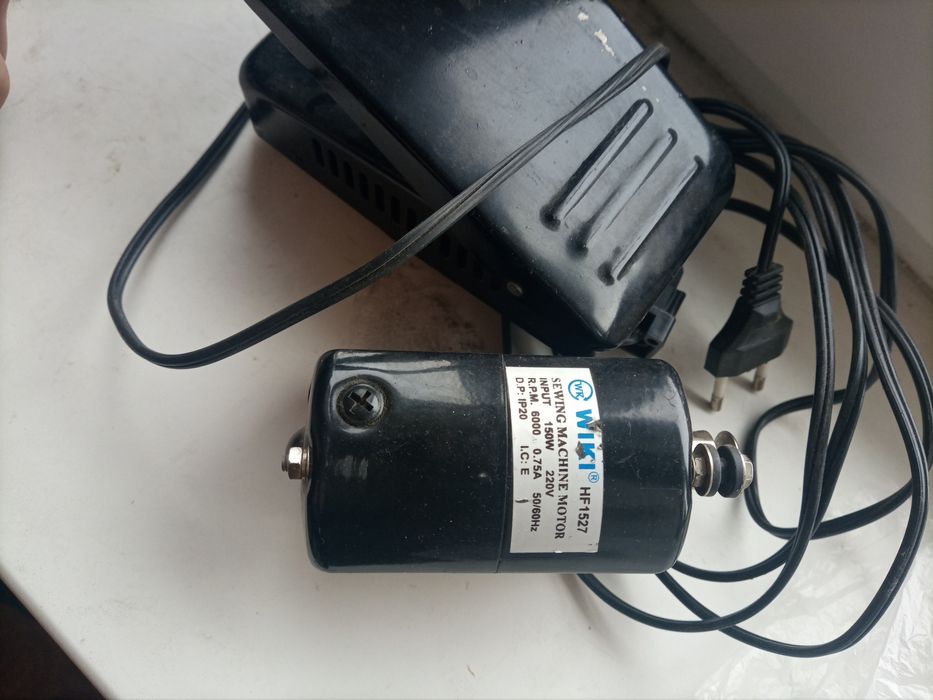 Продам двигатель от оверлока