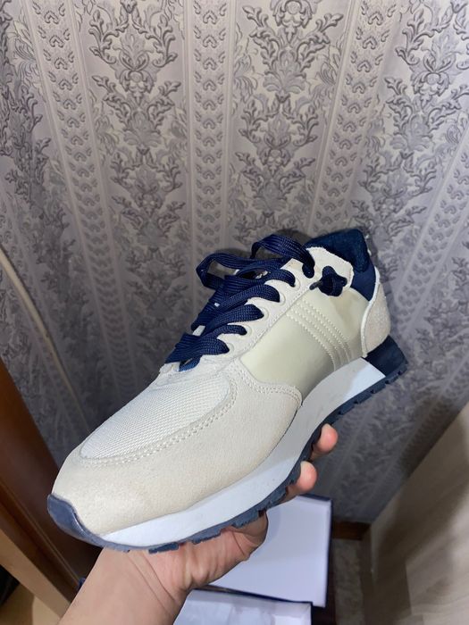 Кроссовки мужская новая