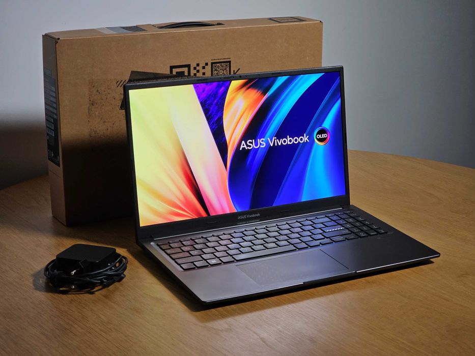 Laptop ASUS VivoBook 15X OLED i7-1360P, 16GB RAM, 1TB SSD, 2.8K OLED, Garantie