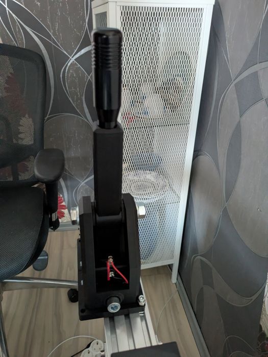Sequential shifter (последователен шифтер)  за SIM racing (PC)