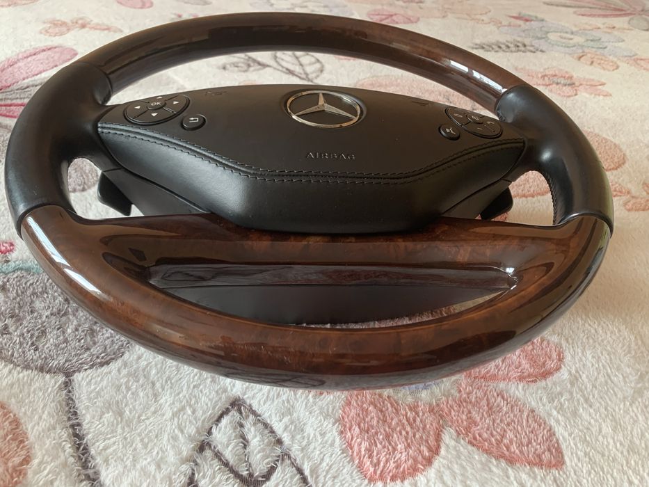 Волан за мерцедес w221