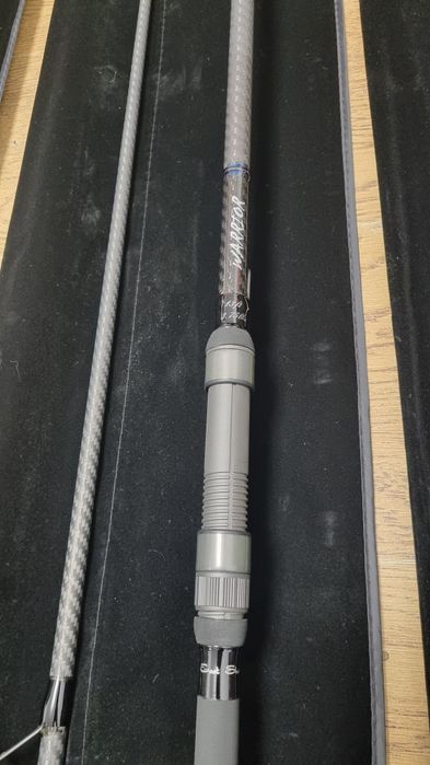 Set 3 Lansete EastShark Warrior 3.90 m / 3.75 lbs 2 Seg Model NEW