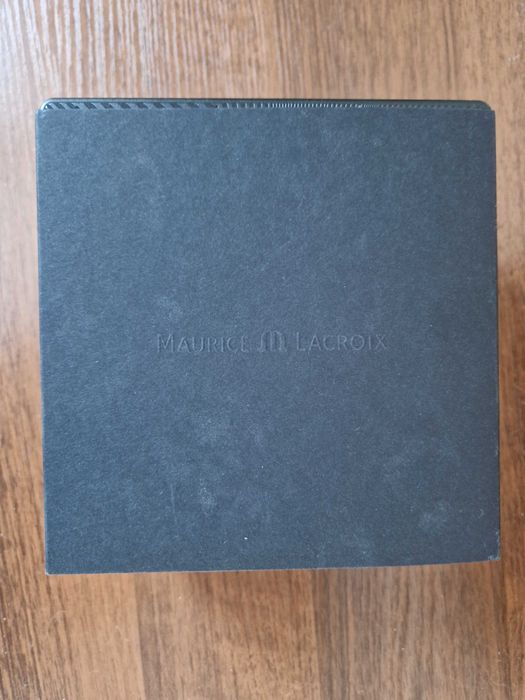 Часы Maurice Lacroix