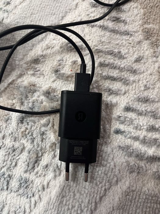 Продам яндекс алису