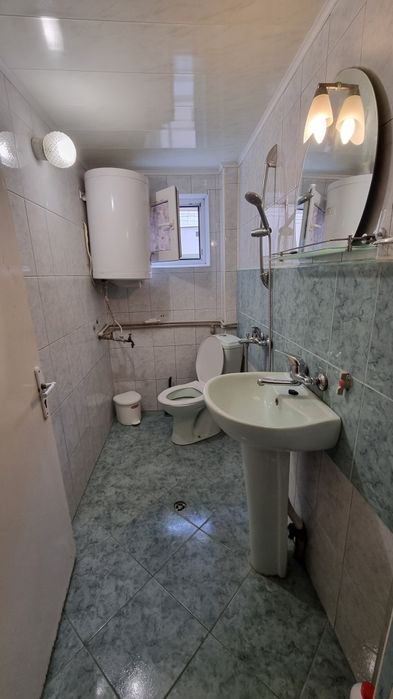 Дава се под наем Етаж от къща в Варна, Галата - 100 кв.м за 548.25 € - Снимка #12