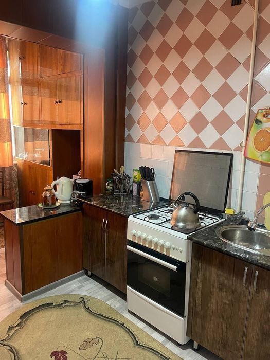 Квартира сотилади коракамишда 2 хонали уй