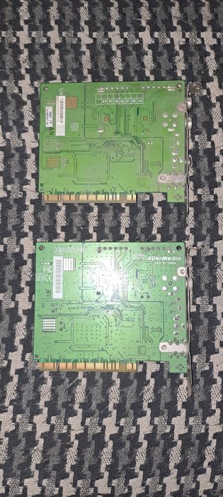 Продам тв тюнер AVer Studio 305, 507