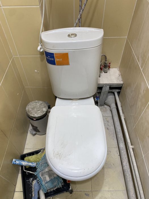 Продам 3 унитаза