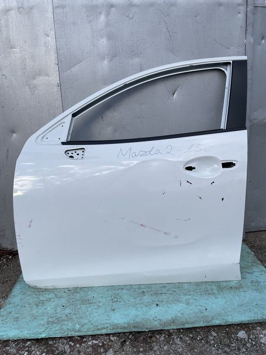 Предна лява врата за Mazda 2 Мазда 2  2015г-