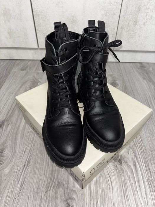 Ghete Lasocki din piele marimea 39