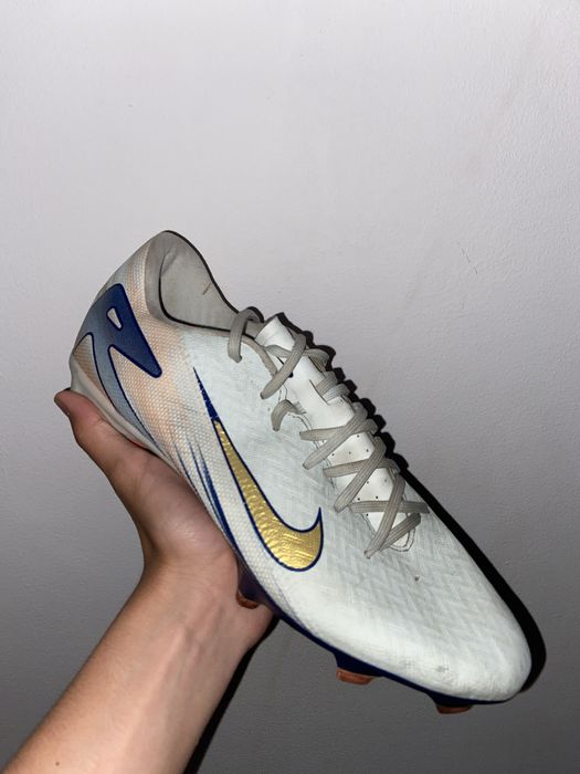 Nike Airzoom Academy