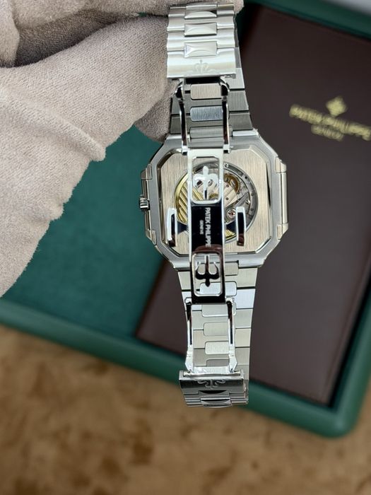 Patek Philippe Cubitus