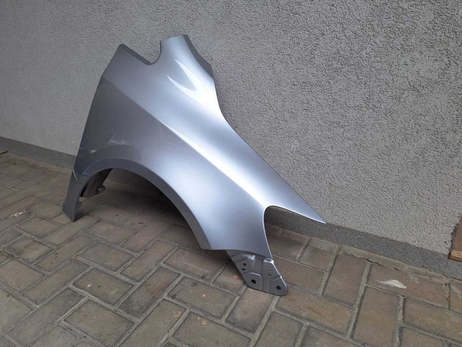 Aripa Fata Dreapta VW Golf 5 V Plus 2005-2009 Vopsita Gri