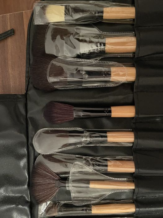 Набор кисточек для макияжа
