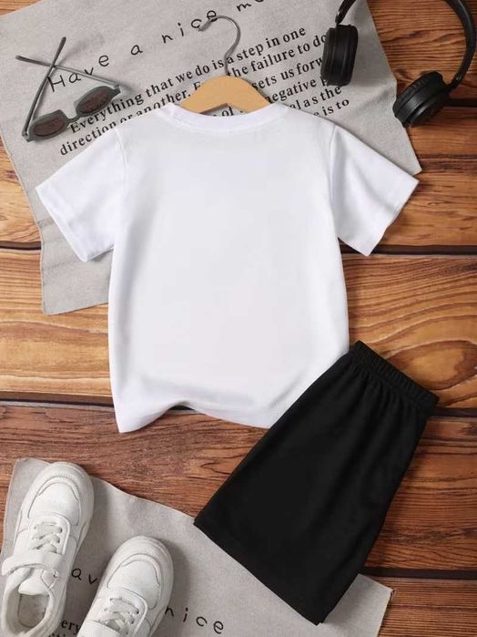 Compleu scurt Capucina 2026