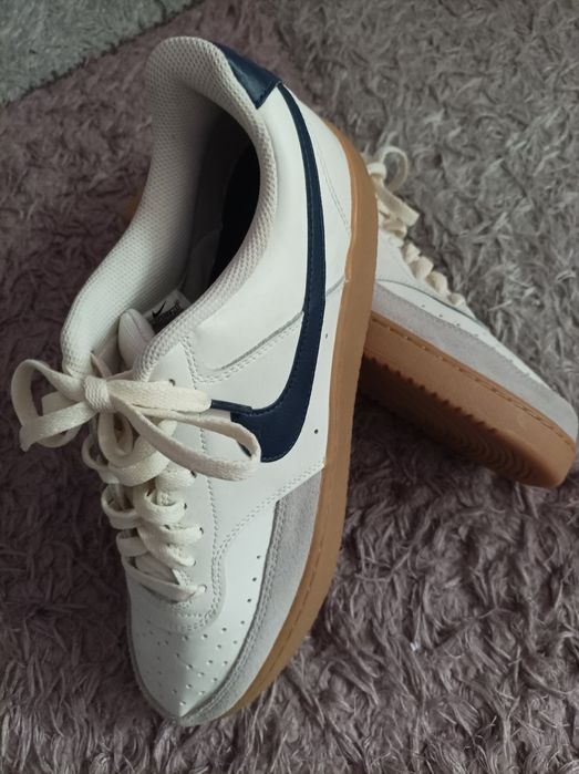 Оригинални Nike естествена кожа !