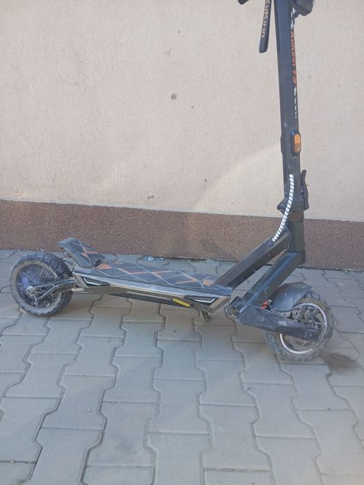 De vâinzare trotinta kukrin t3