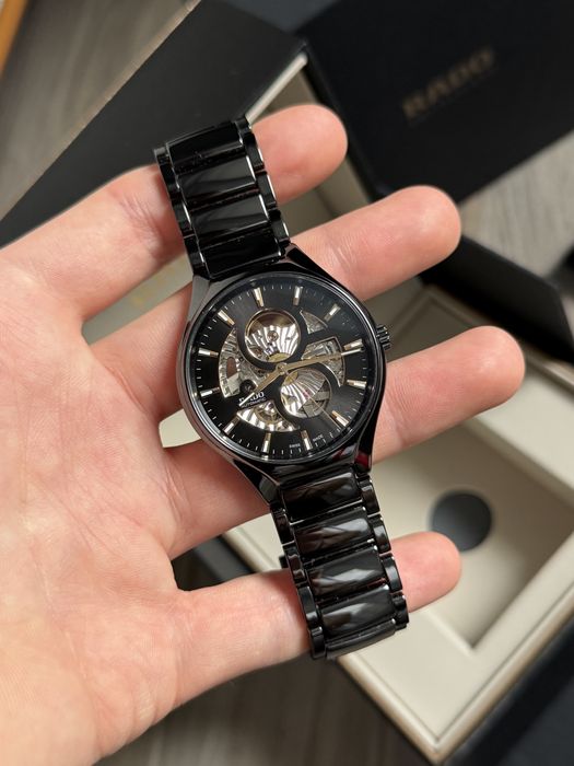 Керамичен часовник Rado True Round Open Heart 40mm