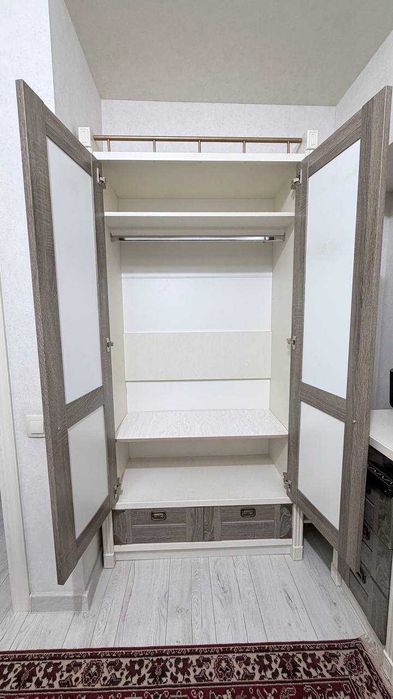 Шкаф для детской, б/у состояние отличное. 100х50х210