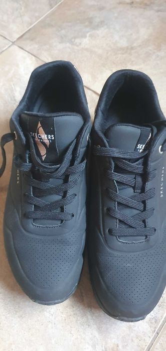 Adidasi unisex Skechers negru 41-42
