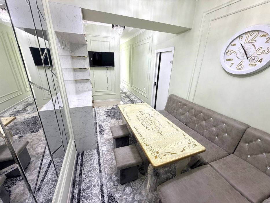 Сдается 1х переделанный как 2 х комнатная квартира Крытый рынок 350 $