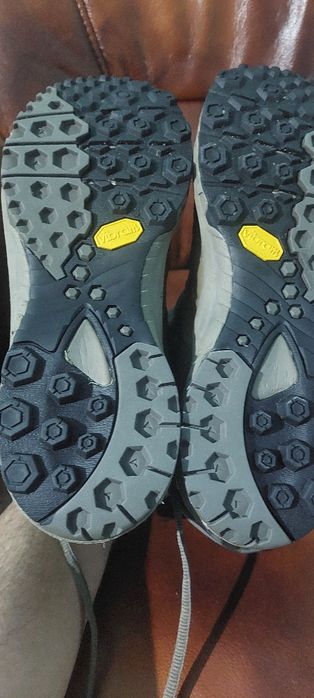 Ghete din  piele