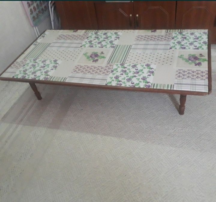 Стол низкий чайный