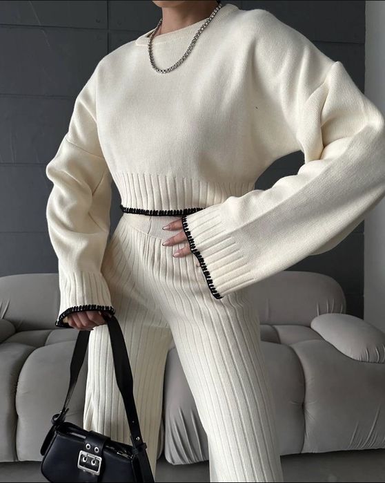 Дамски тениски,дънки, комплекти