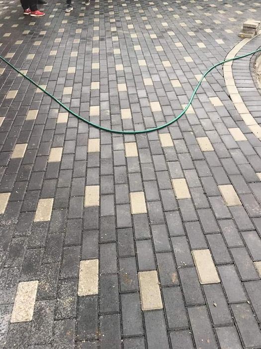 Montaj pavaje, borduri și amenajări curți