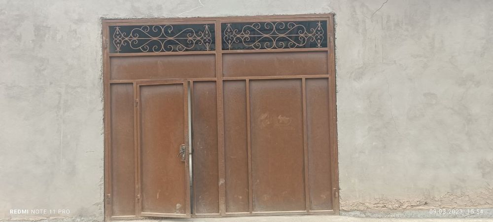 Hovli uy sotiladi Termiz shaharda kelishiladi