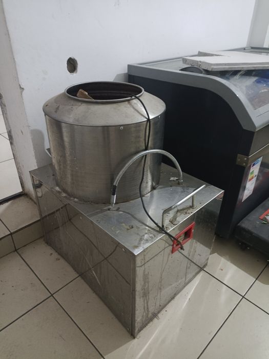 Картофелечистка продам