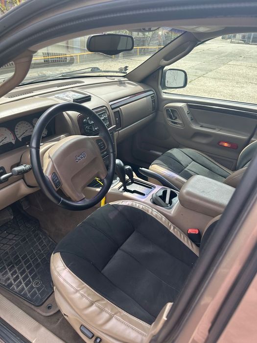 Jeep Grand Cherokee Masina merge zi de zi fara probleme, interior impecabil reconditionat