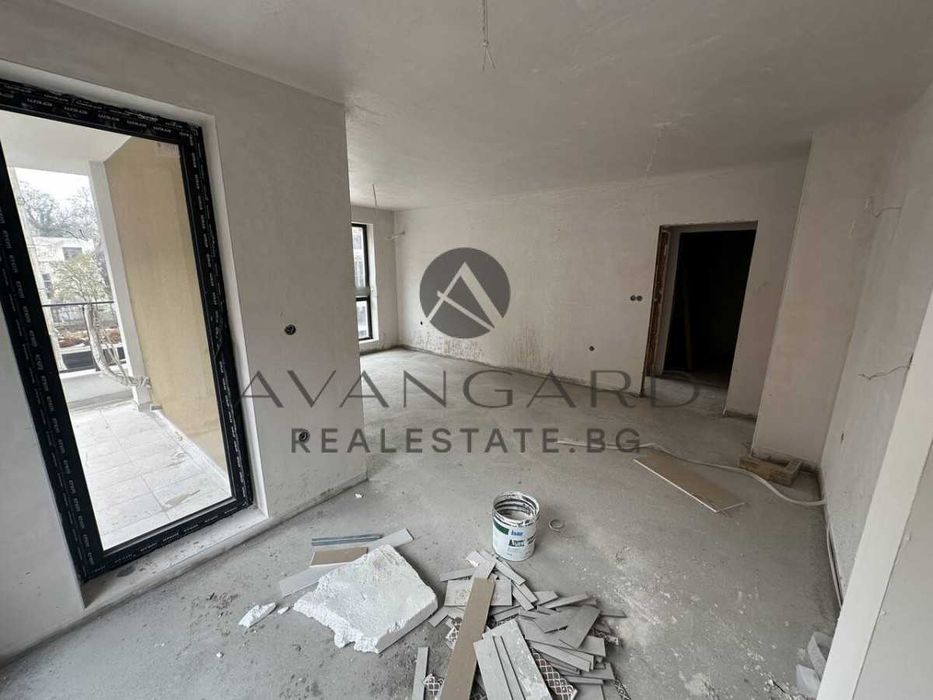 Продава се Тристаен апартамент в Пловдив, Тракия - 109 кв.м за 1269 €/кв.м - Снимка #2
