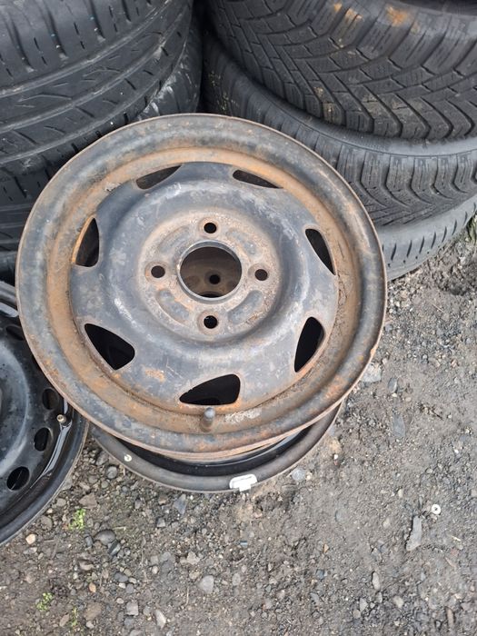 Vand 2 jante R 13 ford ka de tabla