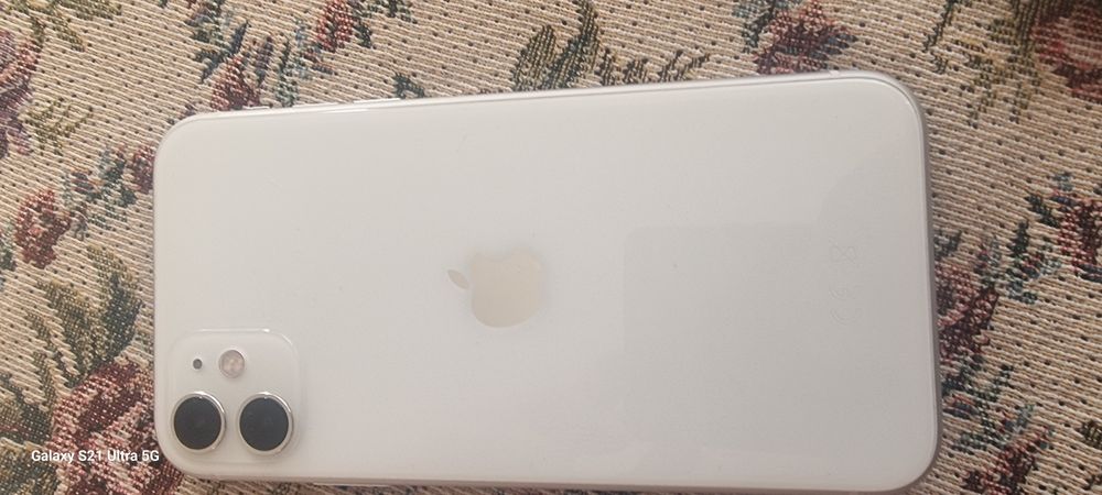 IPhone  11 состояние идеальное