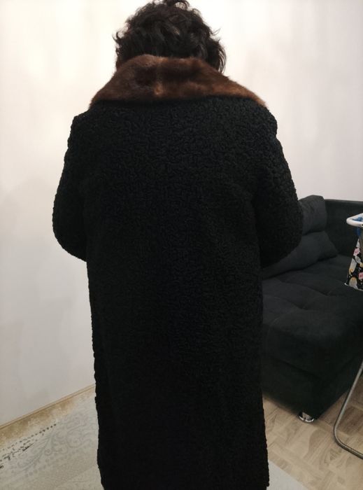 Шуба из каракуля