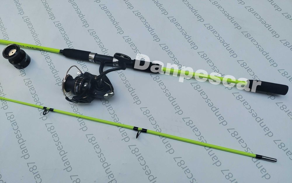 SET 4 Lansete WB fibra sticla plina 2,40m cu 4 Mulinete FL HP5000