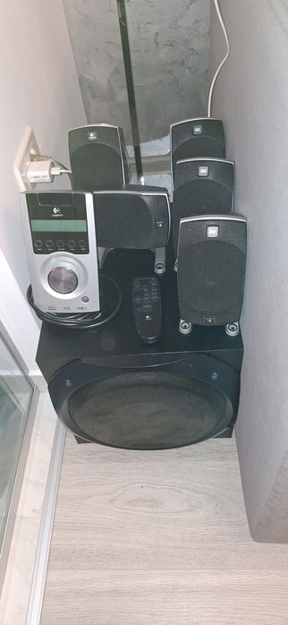 Vand subwoofer Logitech Z5500